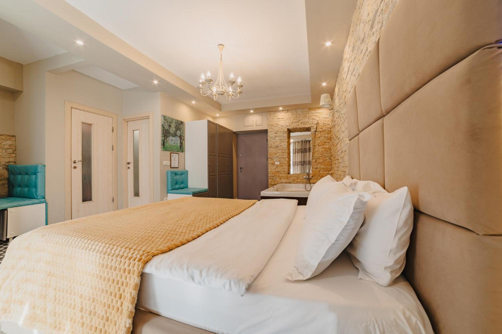 Romantic Jacuzzi Belleview Studio Sinaia Dış mekan fotoğraf