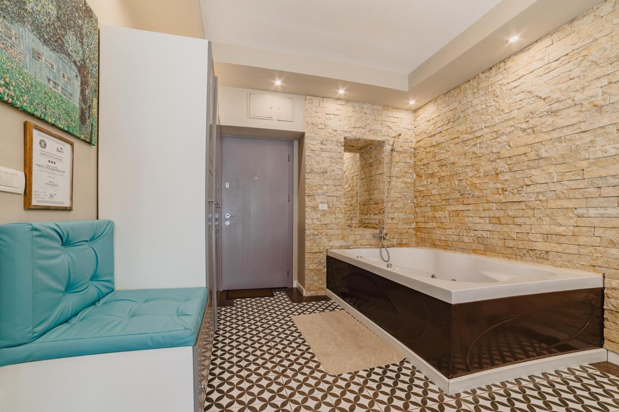 Romantic Jacuzzi Belleview Studio Sinaia Dış mekan fotoğraf